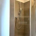 Flori Appartement *